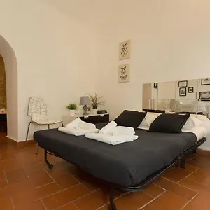 Appartamento Grotto Experience 5pax, Roma
