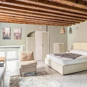 Central, Family-friendly, Washing Machine, 200m To Aquarium And Metro, 300 Mbps Internet Appartamento Genova